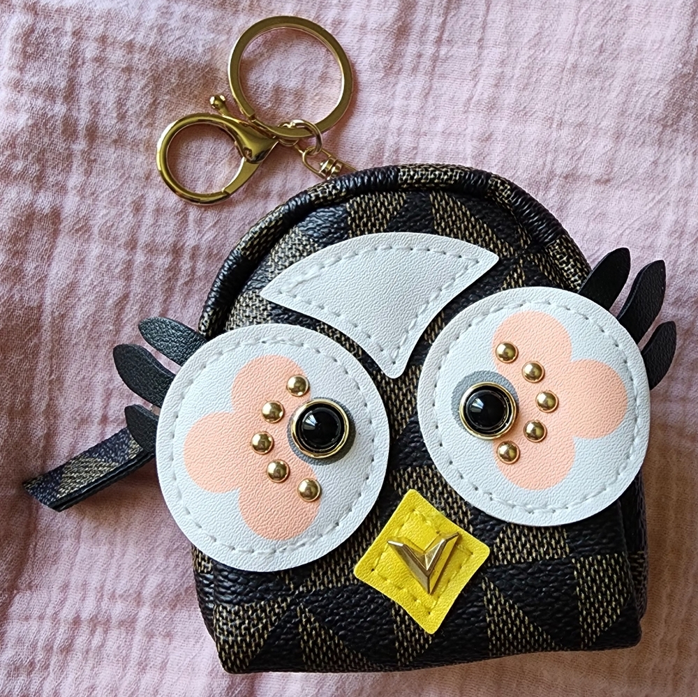 Backpack owl keychain/coin purse